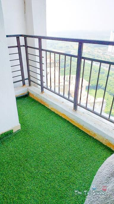Top Luxury & Couple Friendly Stay Gp By Taj Suites & Studios #New Year Party & Stay Noida Bagian luar foto